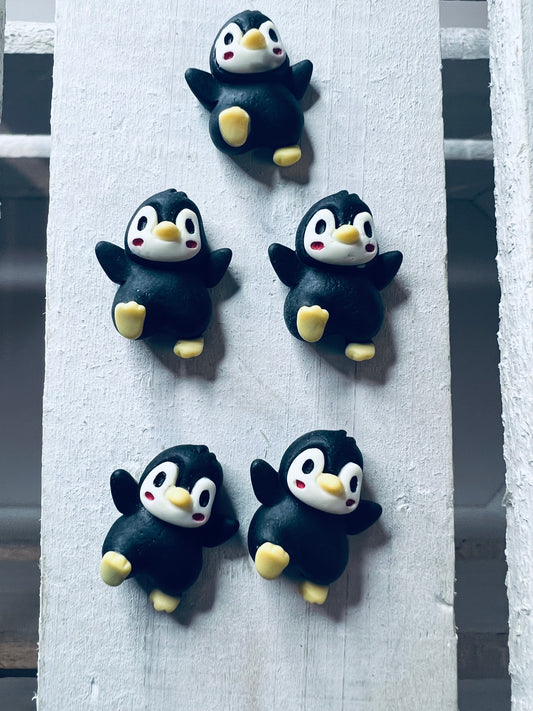 Miniature PENGUIN Trinket WINTER Arctic Animals Micro Mini Trinkets Speech Therapy Mini Objects I Spy  Objects Penguin Doodads