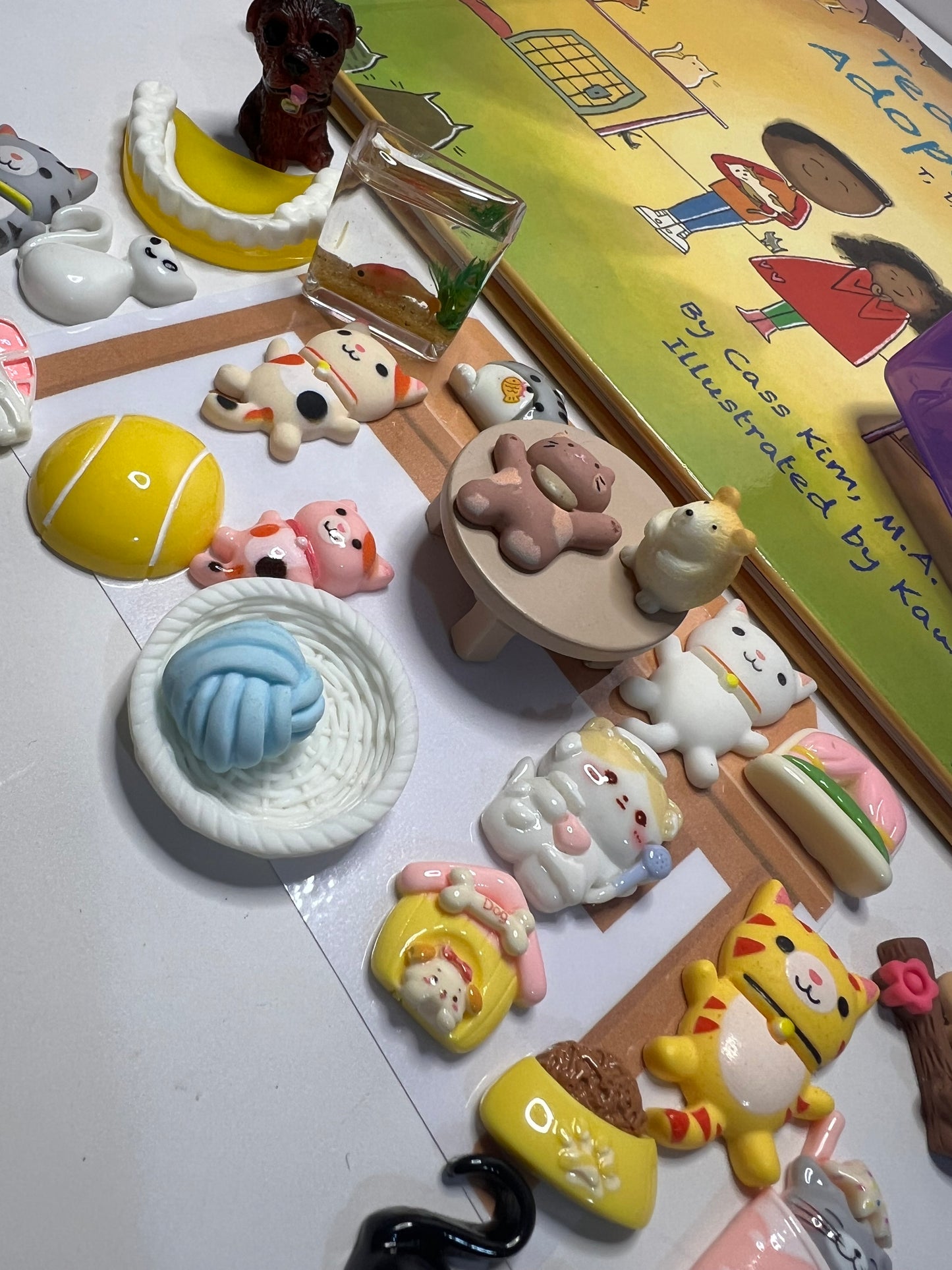 Story Kit Speech Therapy Early Sounds  Mini Objects for Speech Therapy Ted and Tina Adopt a Kitten Articulation Miniature Objects