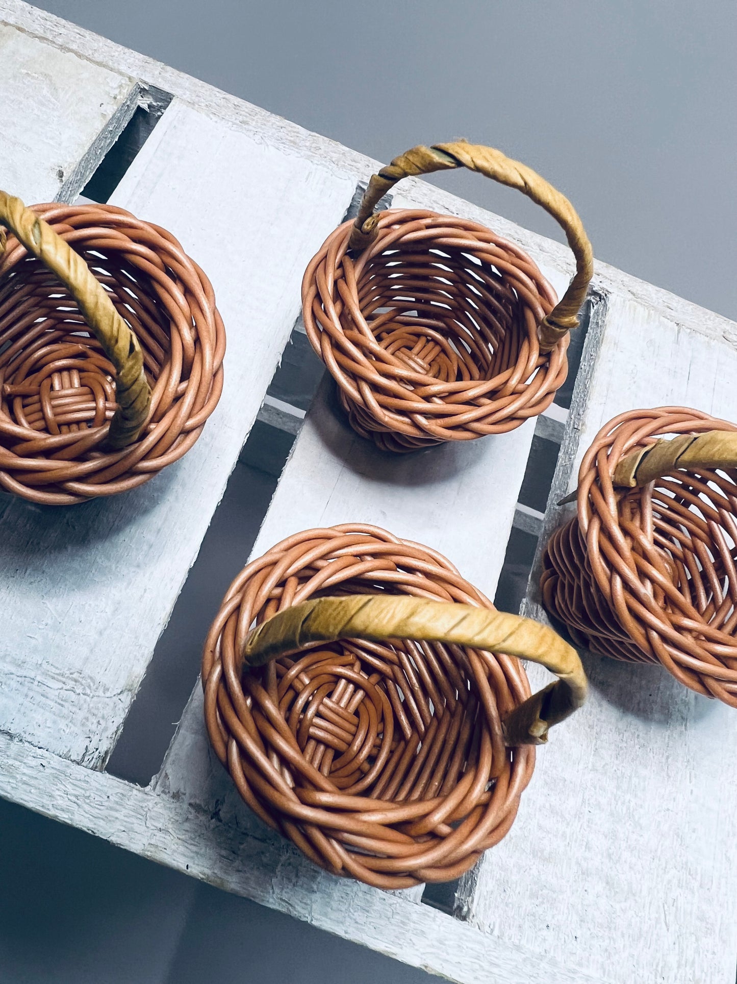 Miniature Basket-Basket Trinket-Round Basket Mini Object-Speech Therapy Mini Objects-Resin Basket