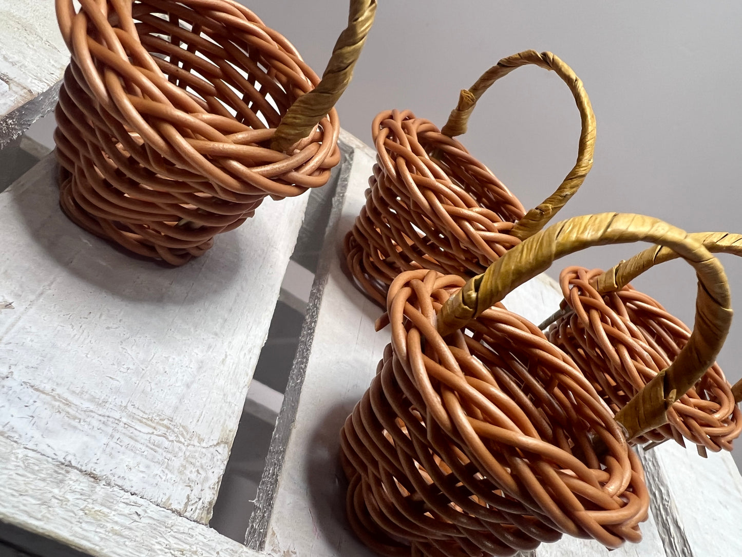 Miniature Basket-Basket Trinket-Round Basket Mini Object-Speech Therapy Mini Objects-Resin Basket