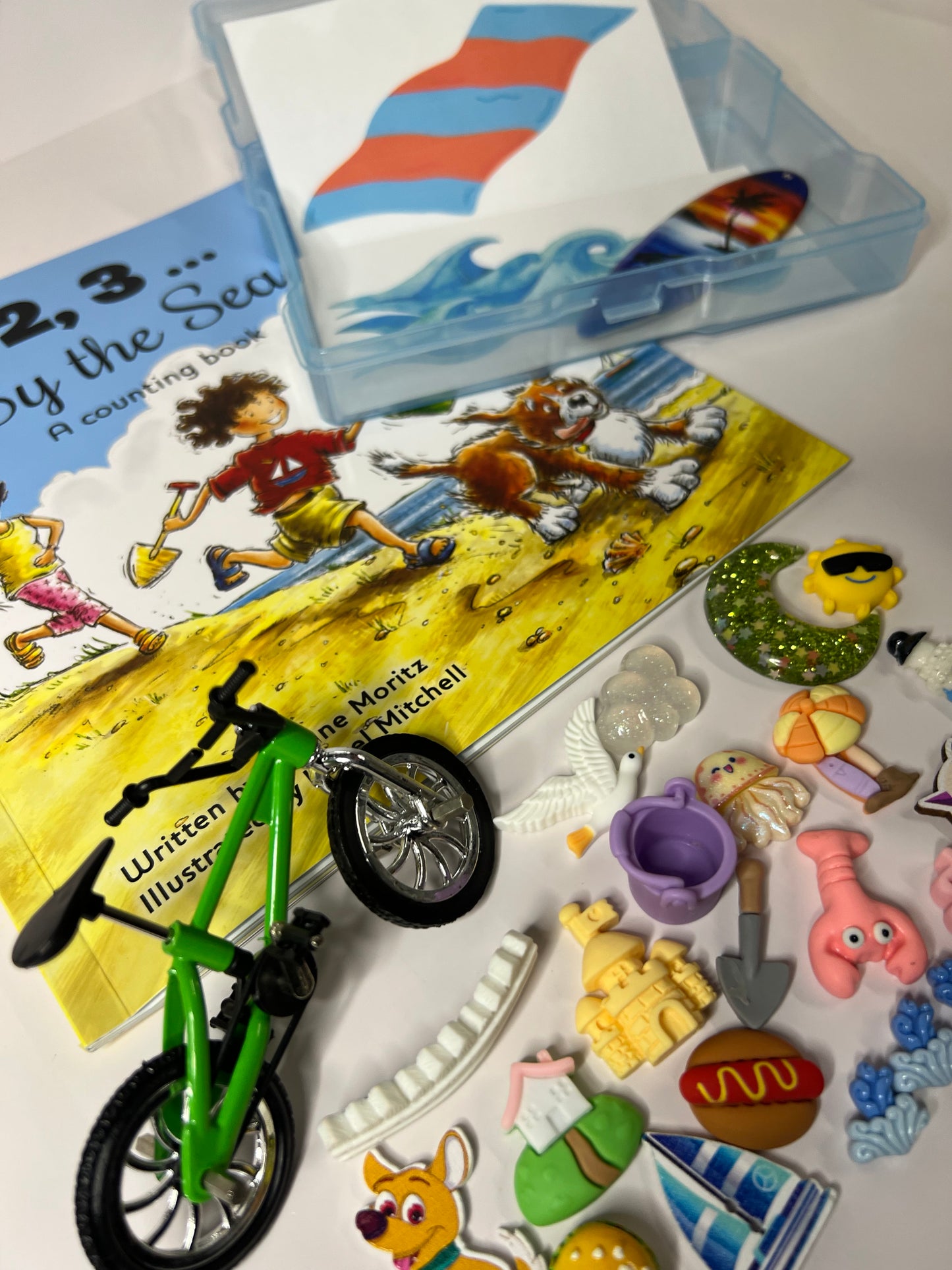 1, 2, 3 ... by the Sea Paperback Picture Book Story Kit Question Book Story Objects Speech Therapy Mini Objects