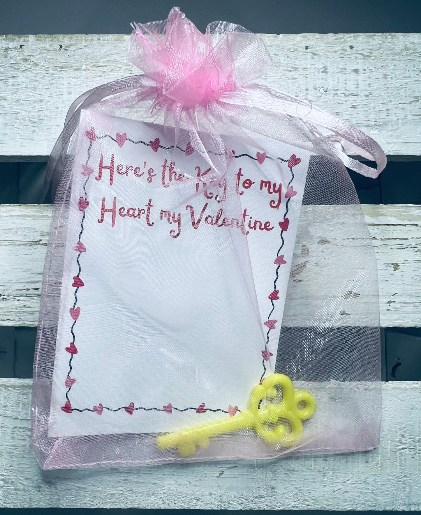 Valentine Card with Keepsake Trinket  School Valentine Cards Speech therapy Minis Say and Play Mini Trinket Cards Pocket Hug Key to my Heart