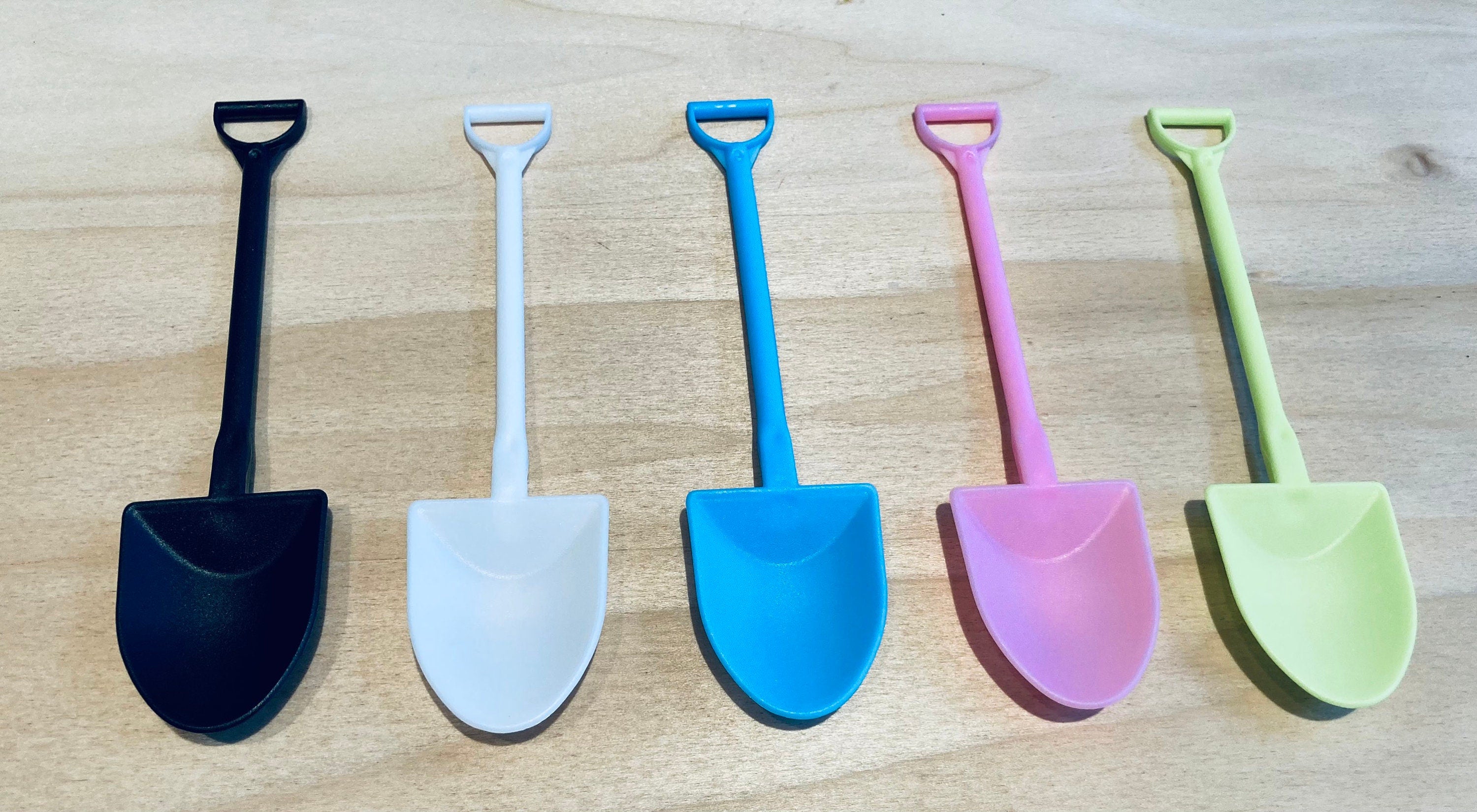 Mini sand shovels online