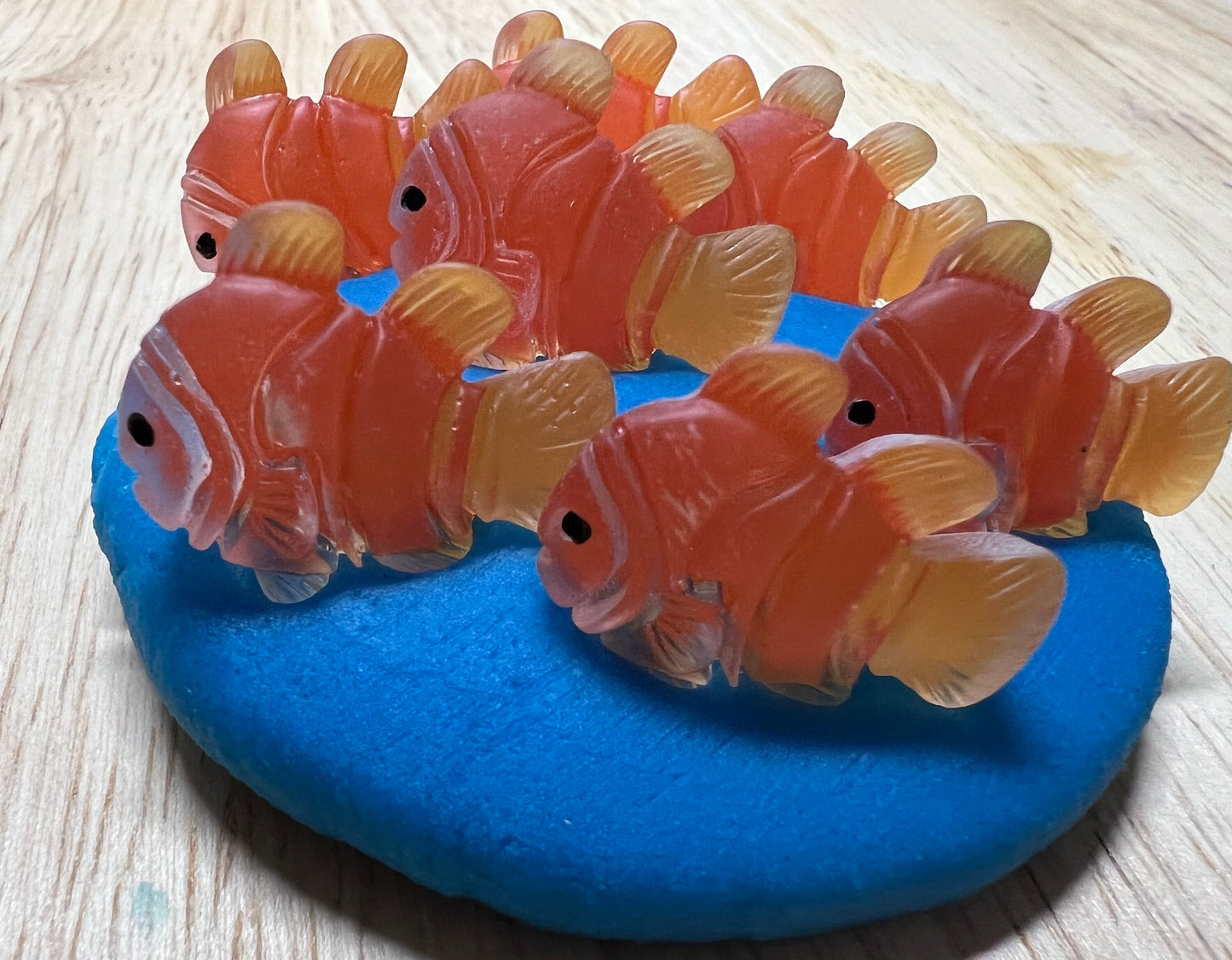 Miniature Clown Fish Trinkets-Ocean Mini Objects-Dollhouse Miniature-Montessori Sound Objects-Doodads-Minis for Speech Therapy