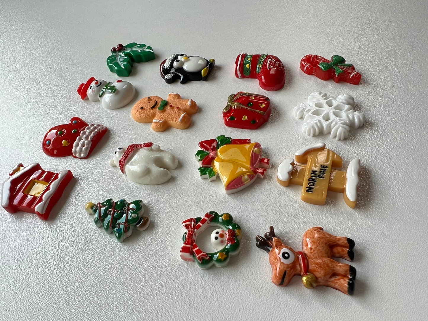 Mini objetos de NAVIDAD- Mini objetos de habla-Mini objetos temáticos-Baratijas navideñas Doodads-Objetos en miniatura de Navidad para logopedia
