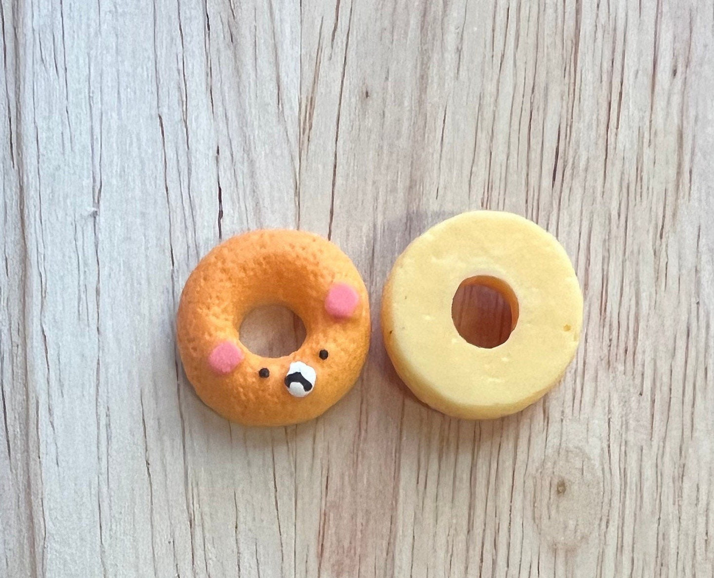 Mini BAGEL Object-Speech Minis-Food Theme mini objects-Mini Resin Bagel-Resin Food Trinkets-Speech Therapy Mini Objects-Food Cabochon