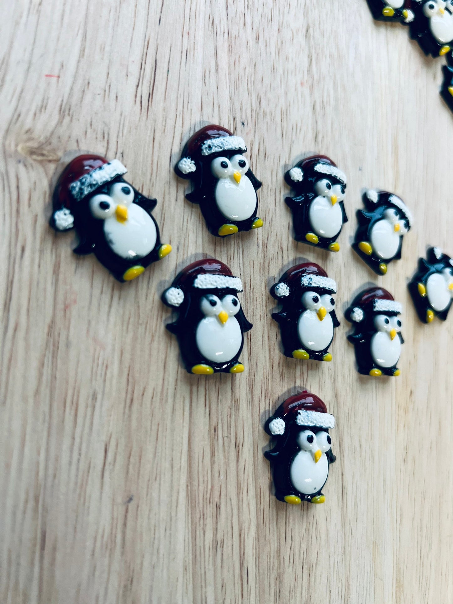 Mini Baratija PINGÜINO Tema INVIERNO Terapia del Habla Mini Objetos Espío Objetos Resina Pingüino Cabujón