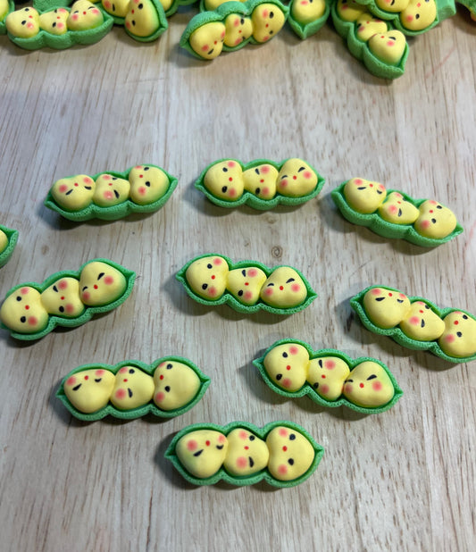 Mini PEAS in a POD Object-Speech Therapy Mini Objects-Speech Trinkets-Veggie Theme Objects-Resin Peas-Minis for Speech Therapy