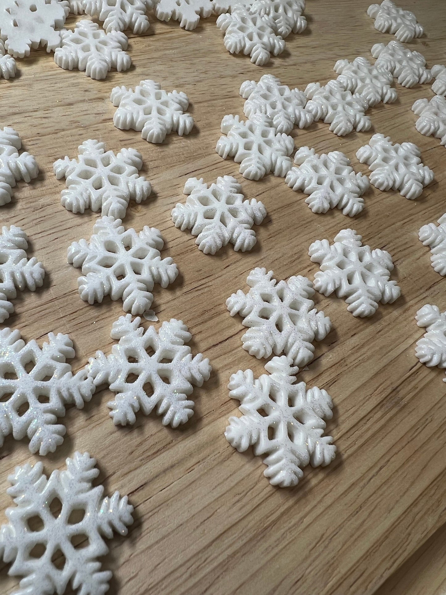 Flocons de neige lTrinkets Flocons de neige miniatures I Spy Bibelots Bibelots d'hiver Mini-objets d'orthophonie