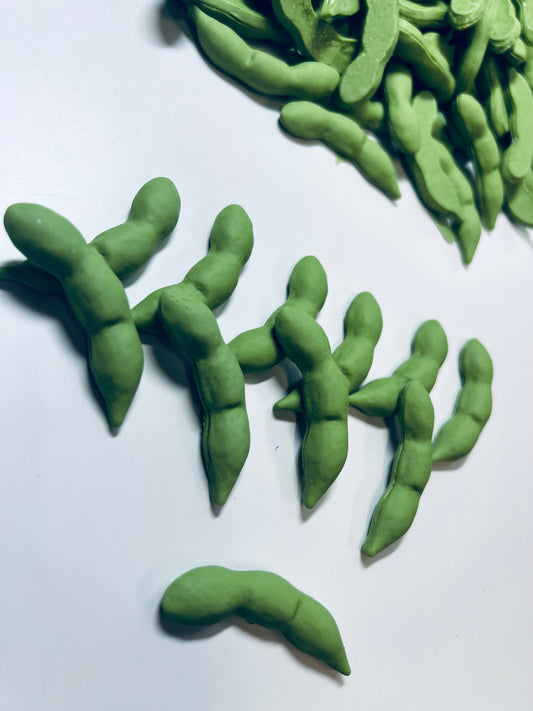 Green Bean Trinket-Mini Objects-Speech Trinkets-Veggie Theme Objects-Resin Green Bean-Resin Snap Pea-Minis for Speech Therapy