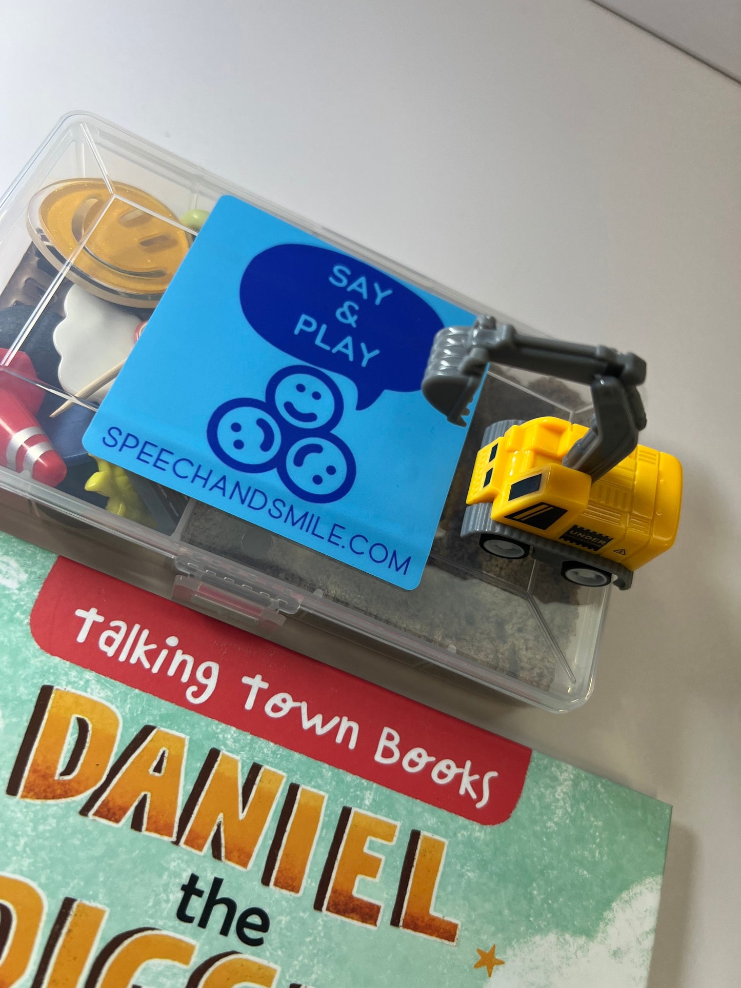 Construction Story Kit-Daniel the Digger Sputters-Stuttering Awareness Book-Story Objects-Story Kit-Speech Therapy Mini Objects