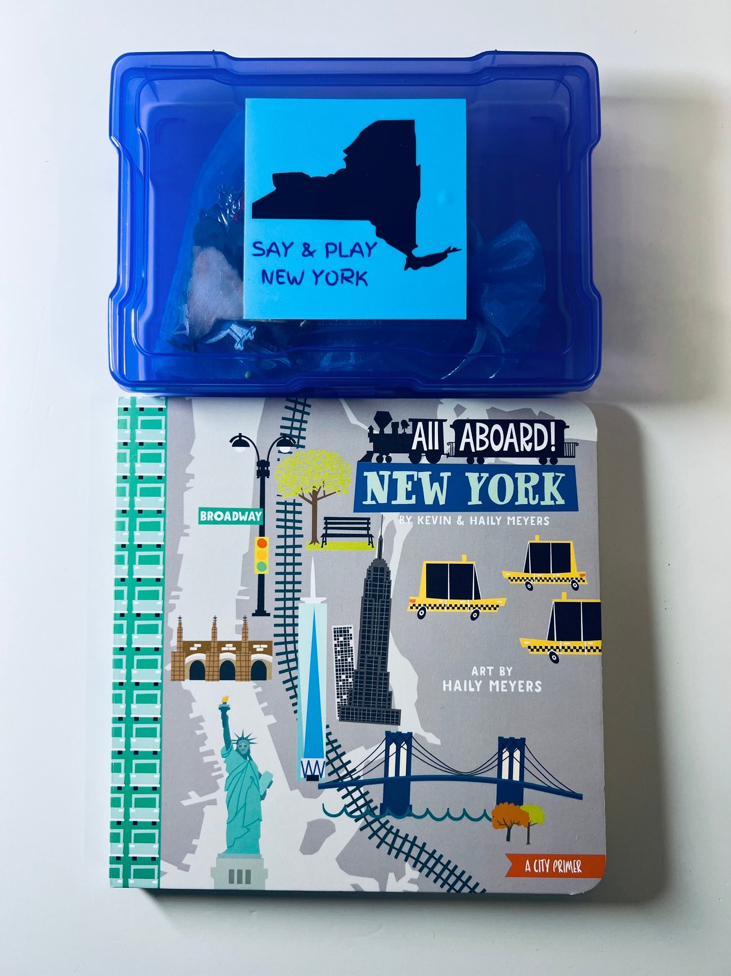 New York Story Kit-State Books-State Theme Trinkets-Learn about a State with Mini Objects-New York Board Book-Trinkets