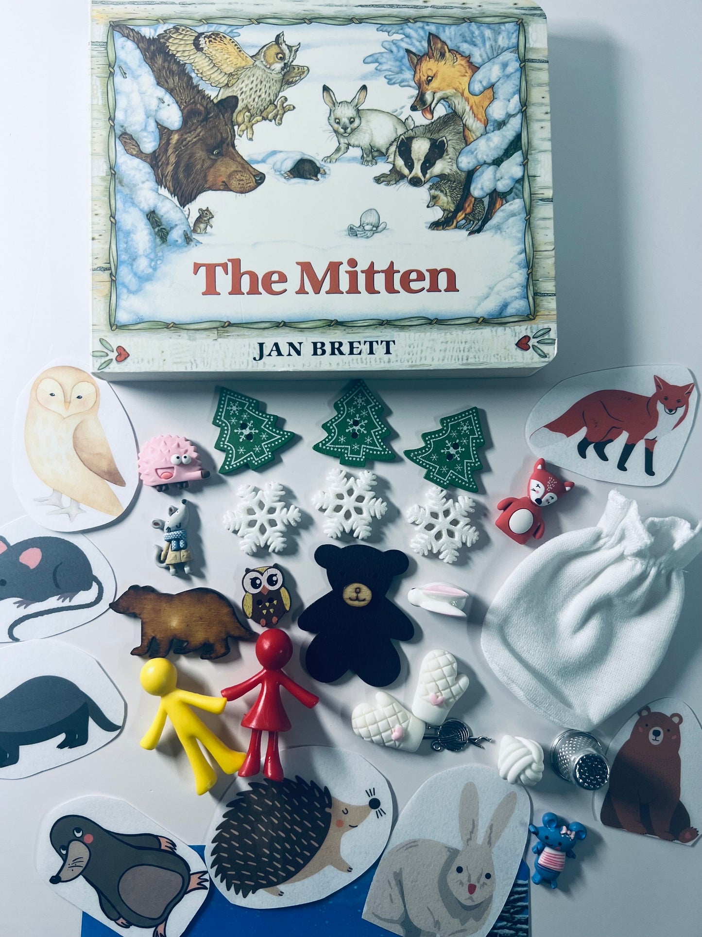 Story Kit The Mitten Libro-Objetos de historia para The Mitten Story Companion- Mini objetos de terapia del habla-Objetos Montessori-Escuela en casa-The Mitten