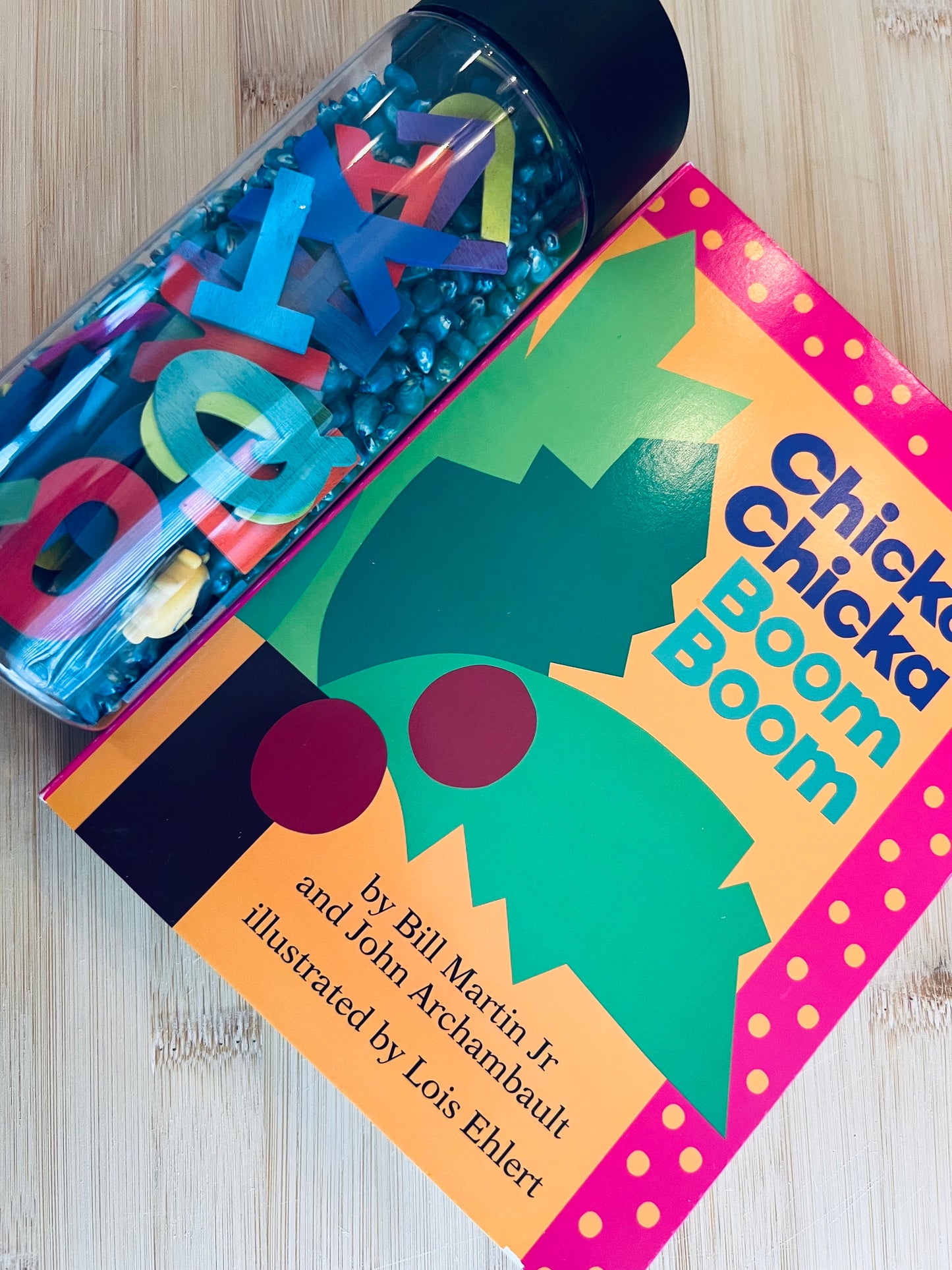 Chicka Chicka Boom Boom Kit d'histoire de bouteille de jeu sensoriel - Activité préscolaire pour Chicka Chicka Boom Boom I Spy Bottle