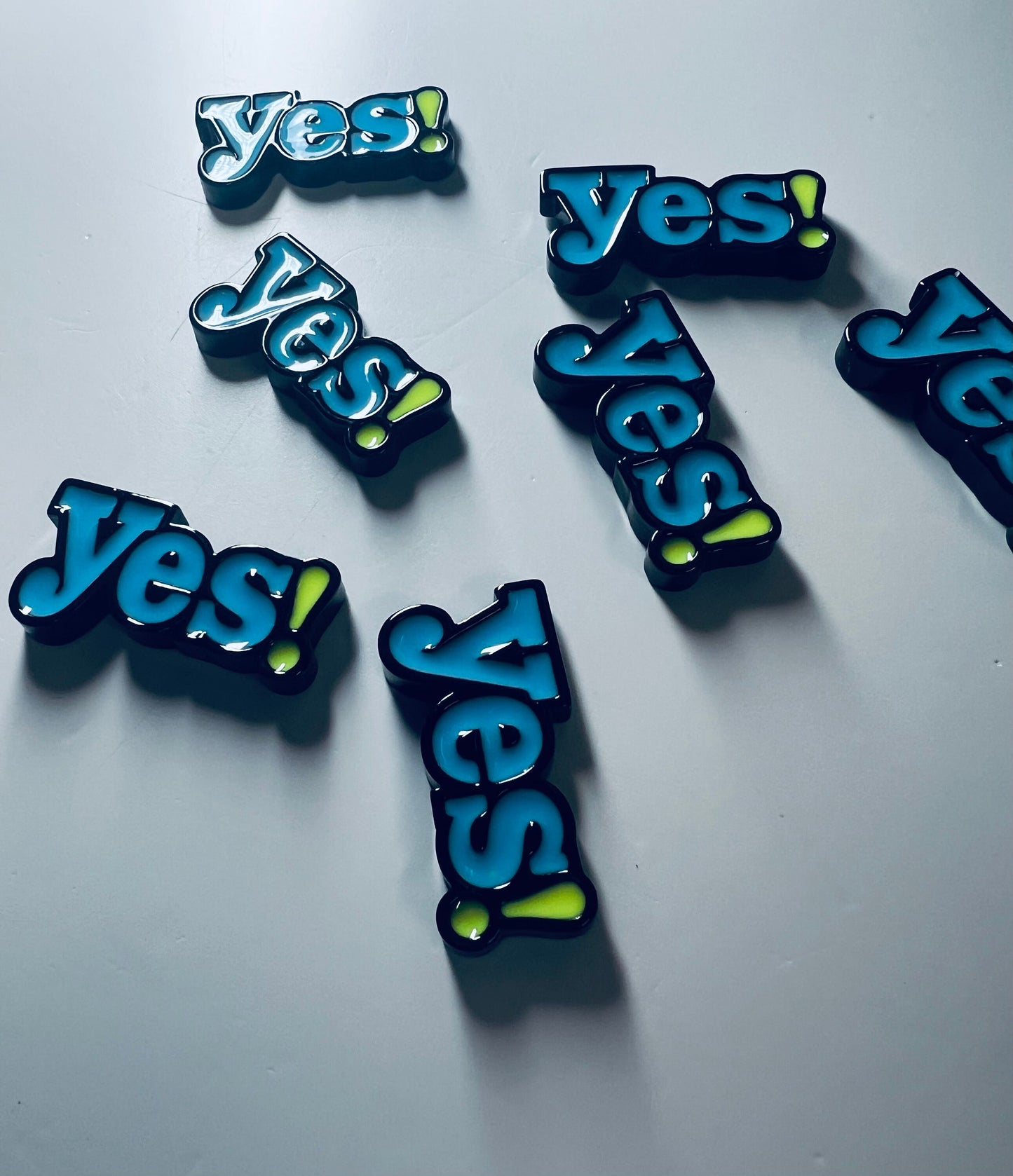 Word Trinkets-YES Trinket-Alphabet Object for Y-Speech Therapy Mini Objects-Resin Yes Cabochon-Trinkets-Doodads