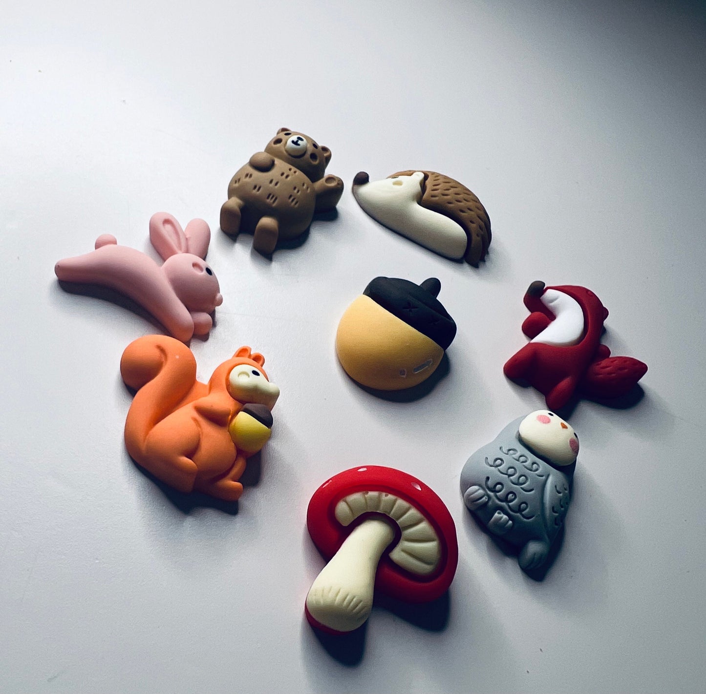 Ensemble de 8 bibelots miniatures d’animaux de la forêt-Les objets animaux de la mitaine-Bibelots d’animaux des bois-Objets Montessori-Doodads-Mini Objets