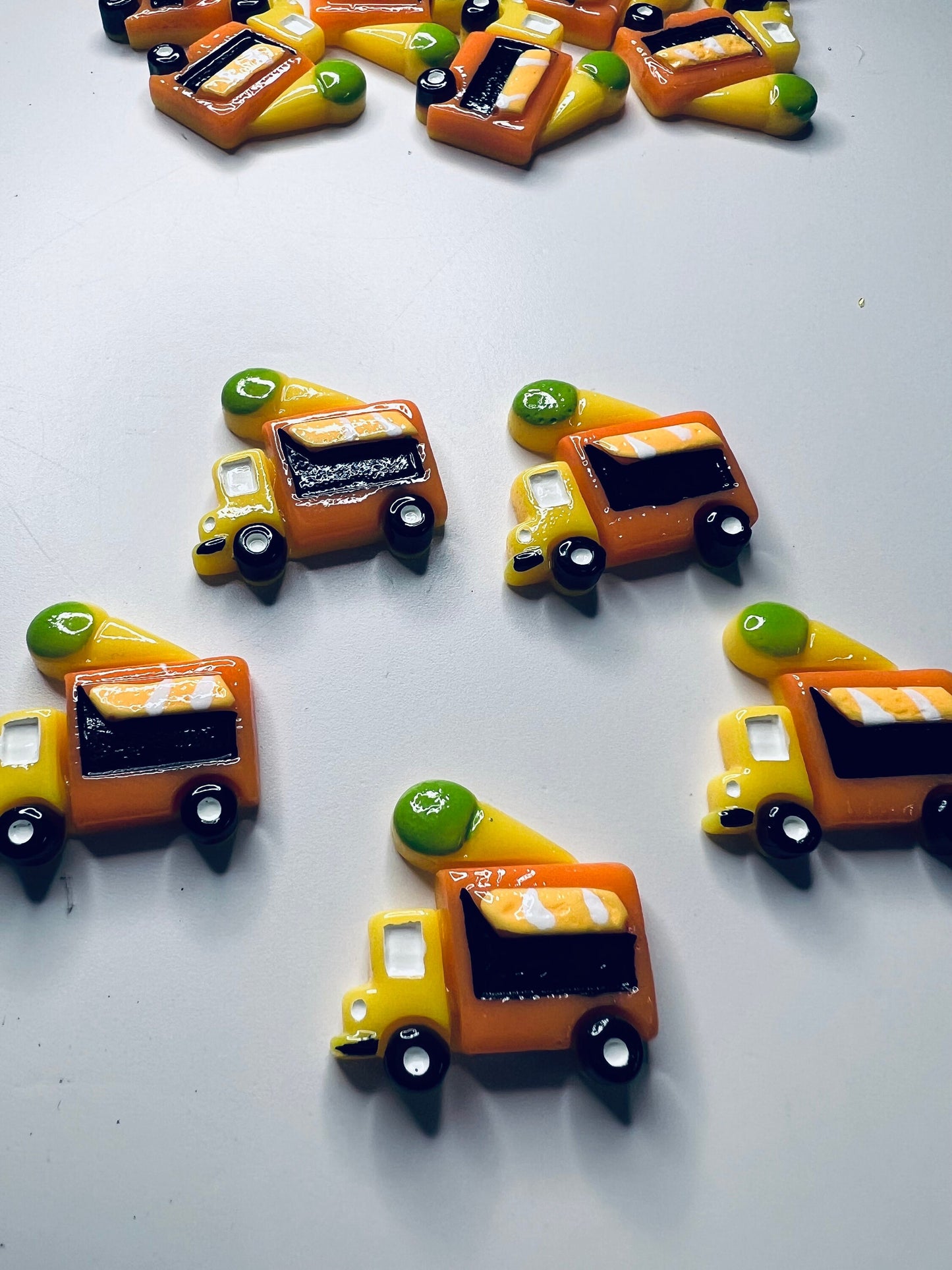 Miniature Crane Truck Trinket Transportation Trinkets Mini Objects-Resin Construction Truck