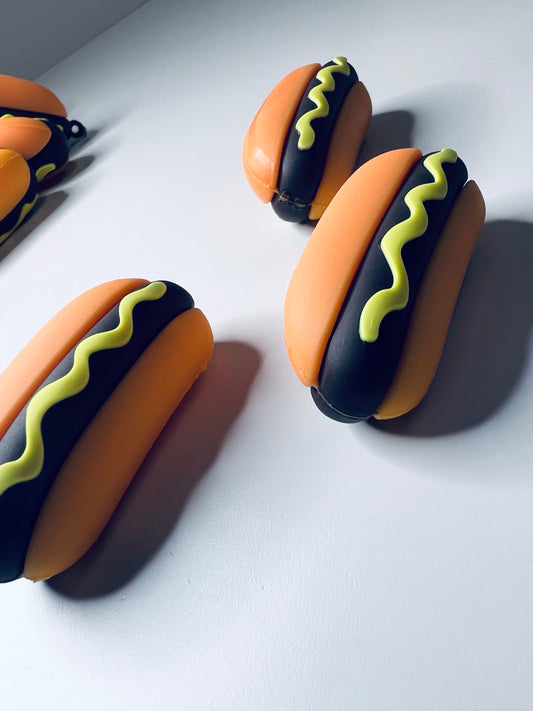 Baratija de hotdog en miniatura - Objetos en miniatura de alimentos - Baratija más grande - Mini objetos Terapia del habla - Doodads - Hotdog en miniatura